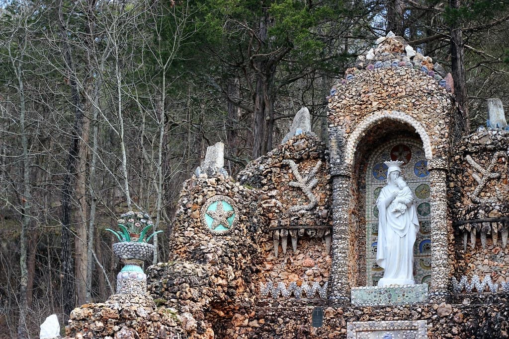 Black Madonna of Częstochowa (Eureka, MO)
