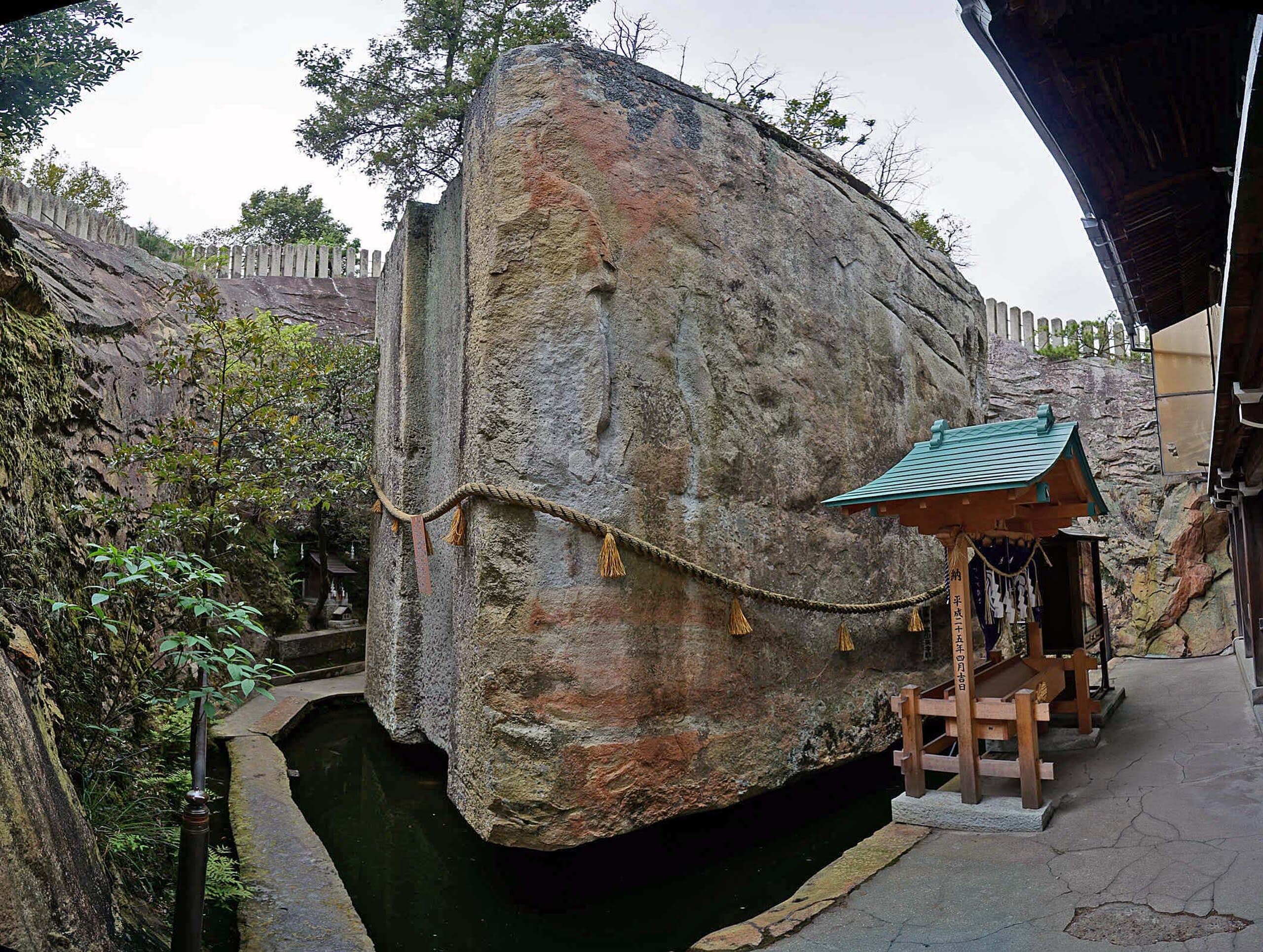 Ishi-no-Hoden, Himeji