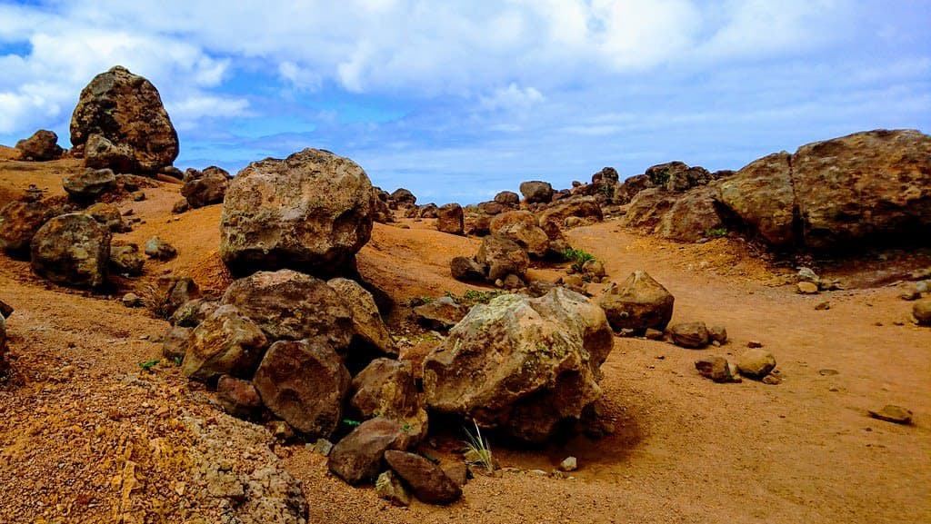 Keahiakawelo (Garden of the Gods), Hawaii
