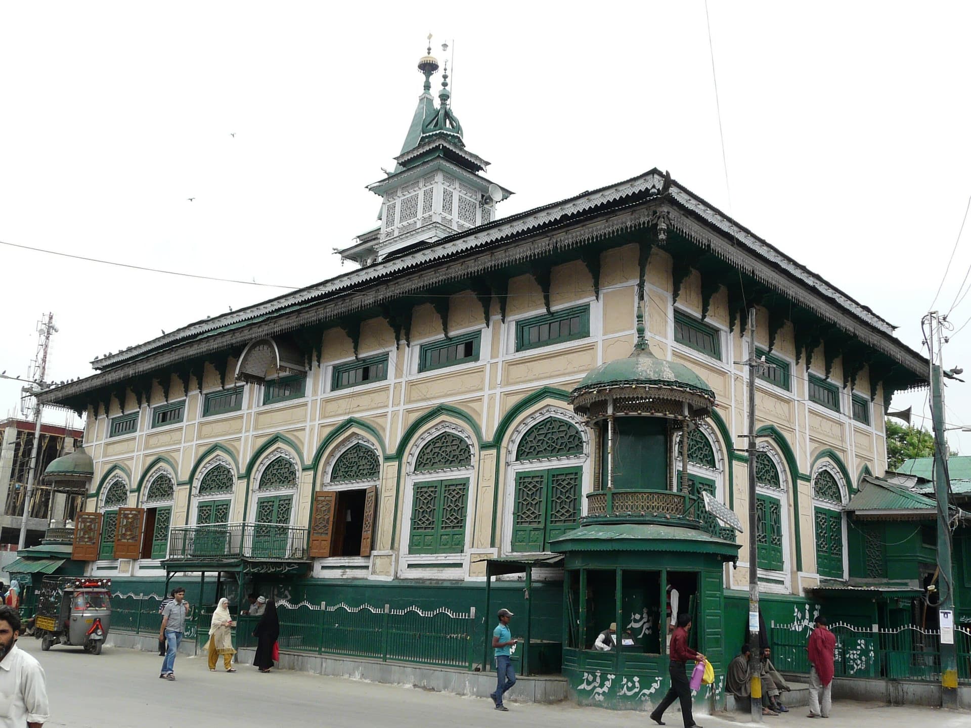 Masjid Dastgeer Sahib, Kashmir
