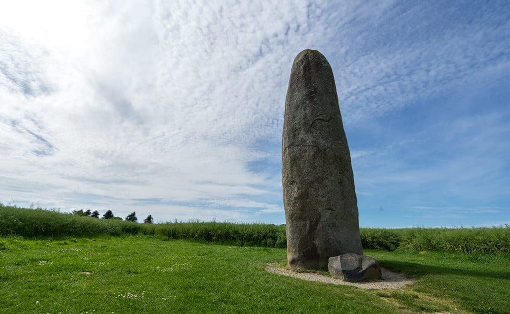 Menhir de Champ-Dolent