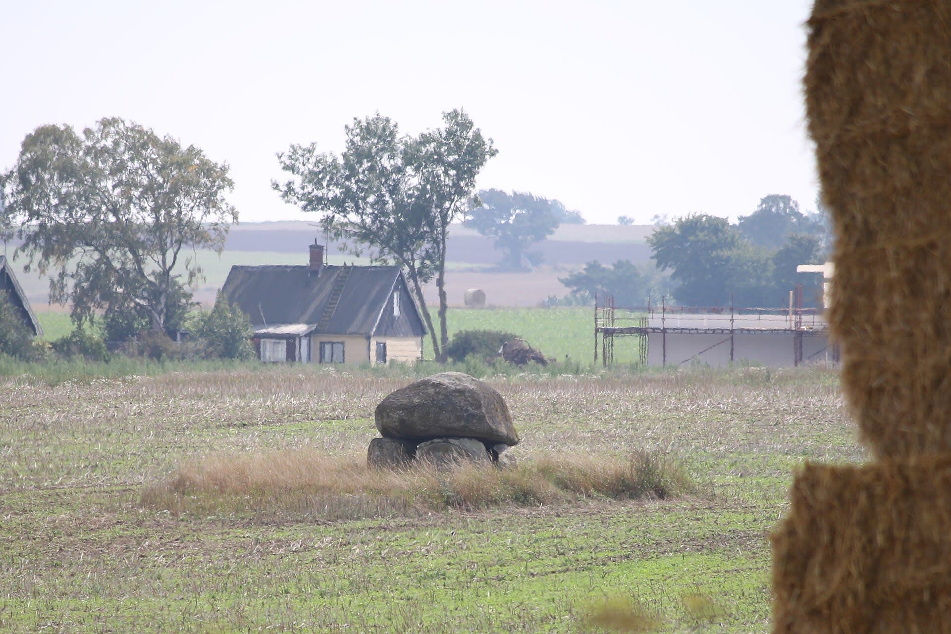 Trollasten Dos Dolmen