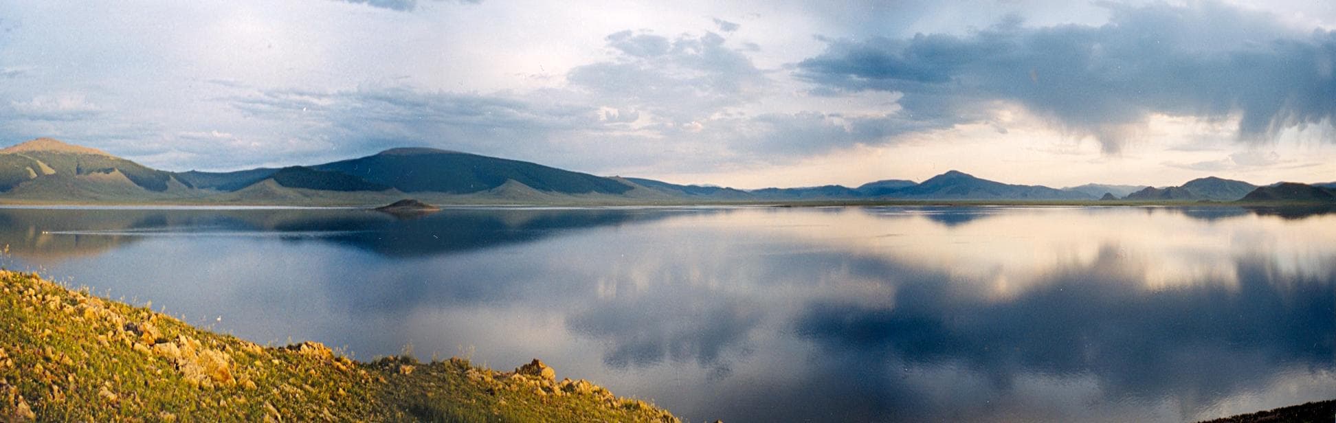 Terkhiin Tsagaan Lake